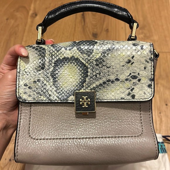 Mini Tory Burch crossbody - Picture 1 of 3